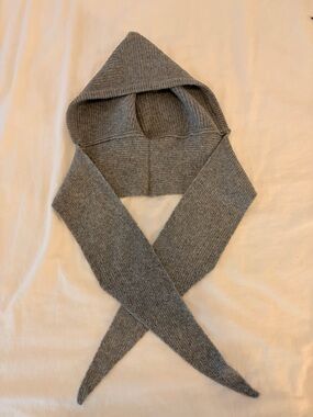Beaulares hooded scarf